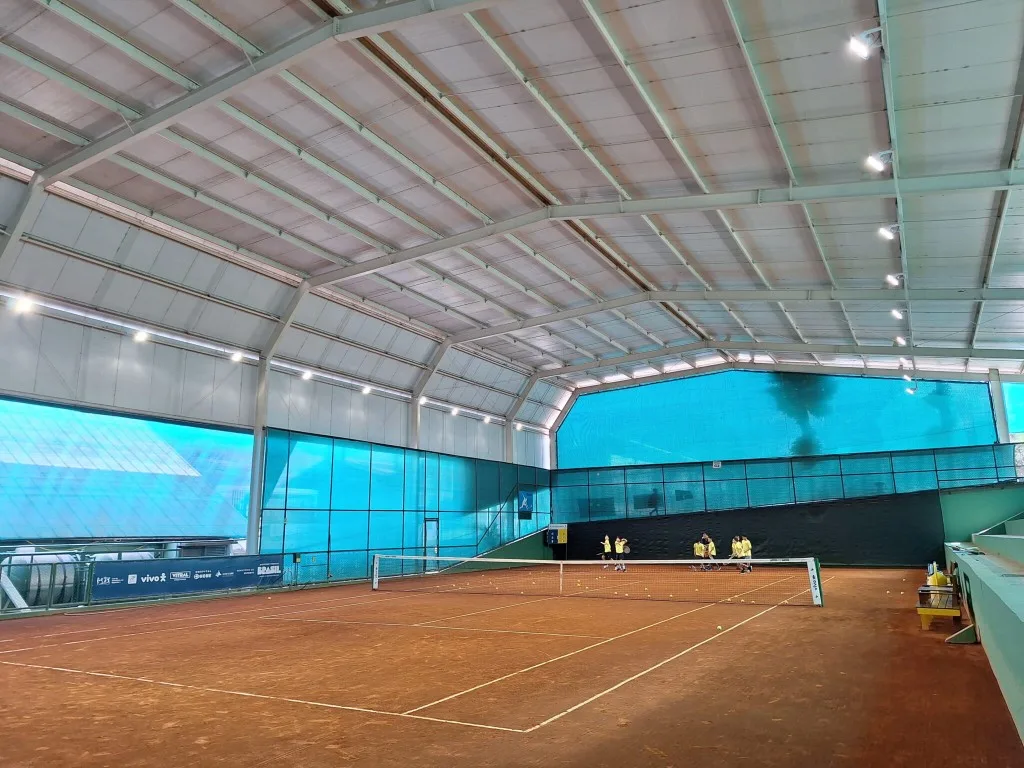 Projeto de iluminação para quadra de Tennis — Iate Clube de Brasília